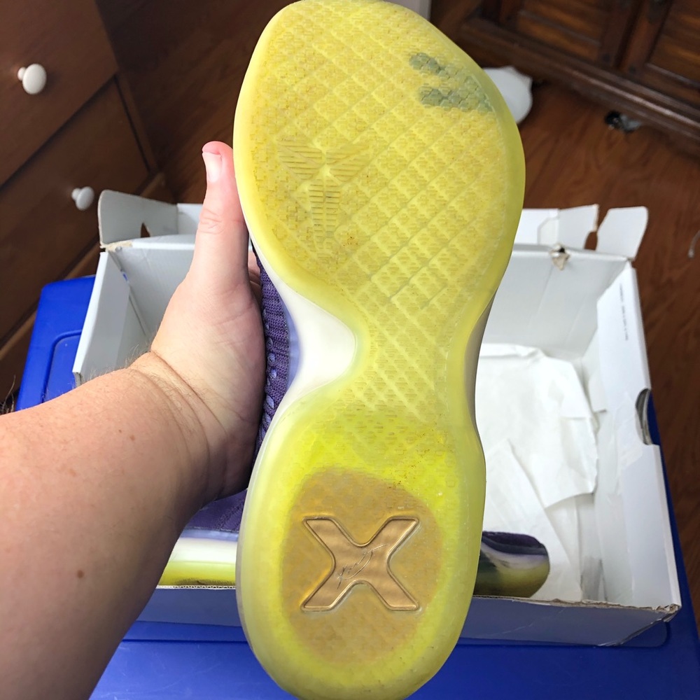 Nike Kobe X Elite High Size 9 w/OG Box - Picture 4 of 8